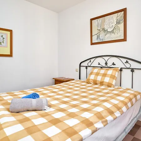 公寓 Apartmento Los Alamos 内尔哈